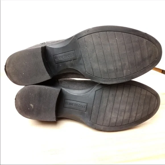 Kenneth Cole New York Suede Dara Booties 7 - Picture 8 of 9